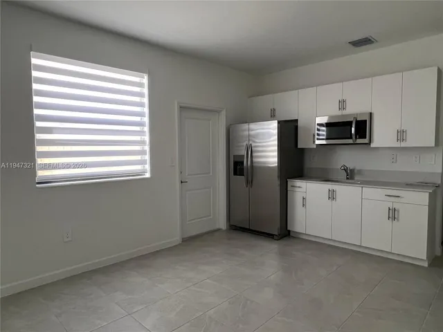 $1,600 | 11953 Southwest 240th Street, Unit 2, Homestead, FL 33032