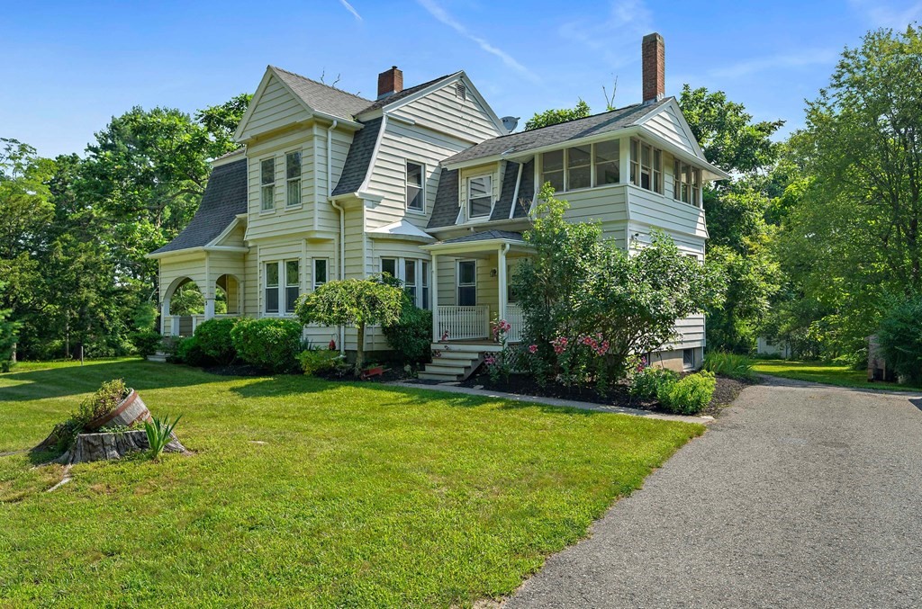 5 Braley Road Freetown, MA 02717 - Photo 2 of 32