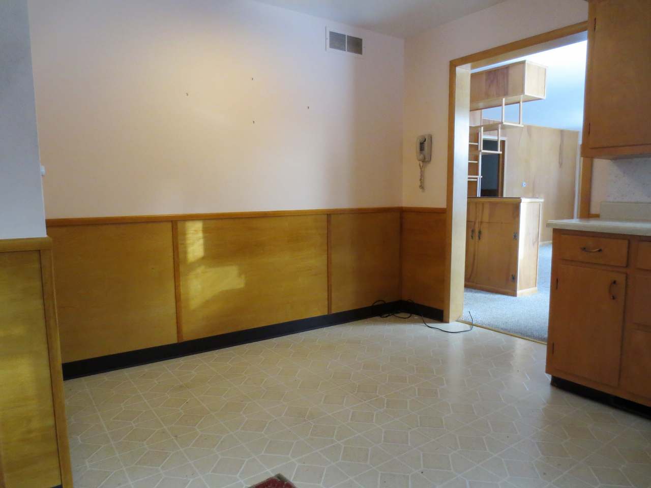 5211 Hixon Lake Road Rhinelander, WI 54501 - Photo 5 of 24 Gallery Image 5
