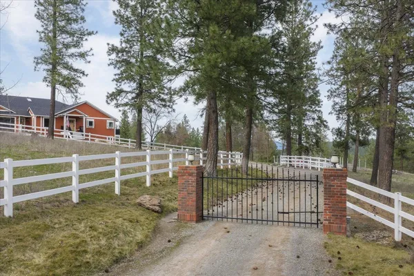 $1,699,000 | 710 South Idaho Road, Liberty Lake, WA 99019