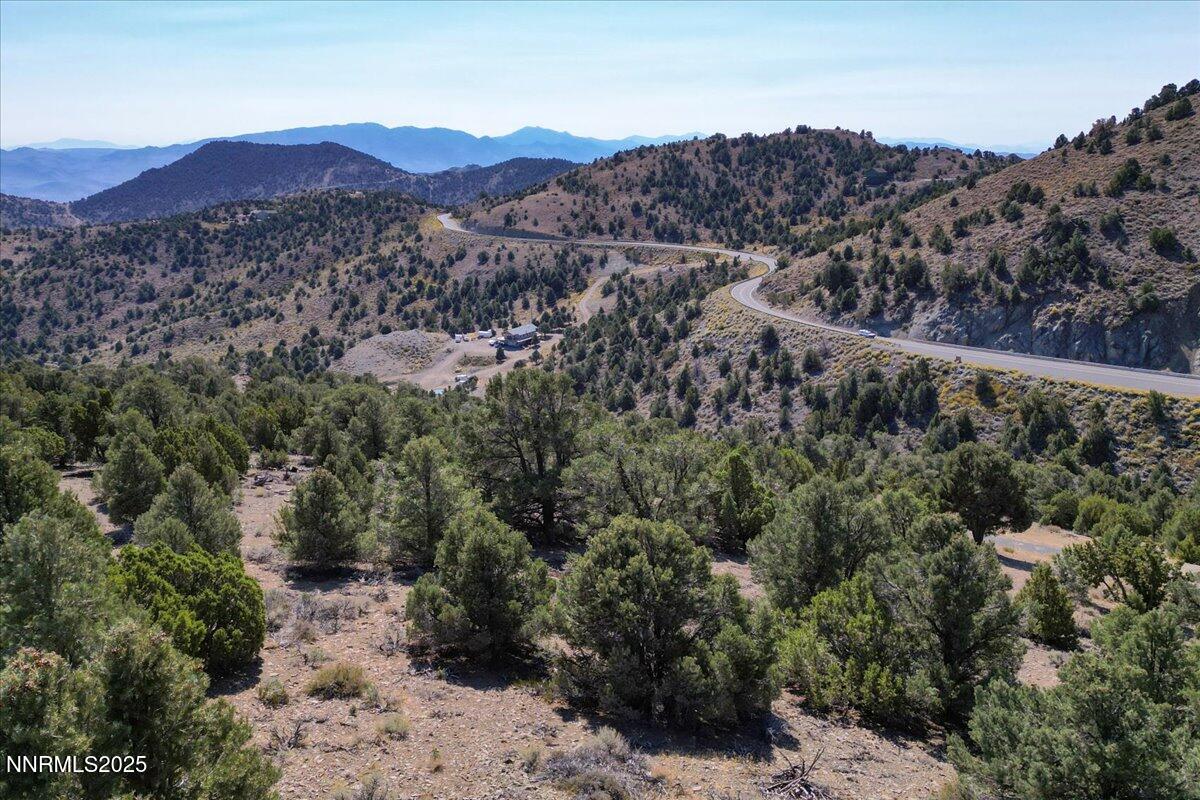 4760 Livery Road Reno, NV 89521 - Photo 25 of 41 a view of a city and mountains