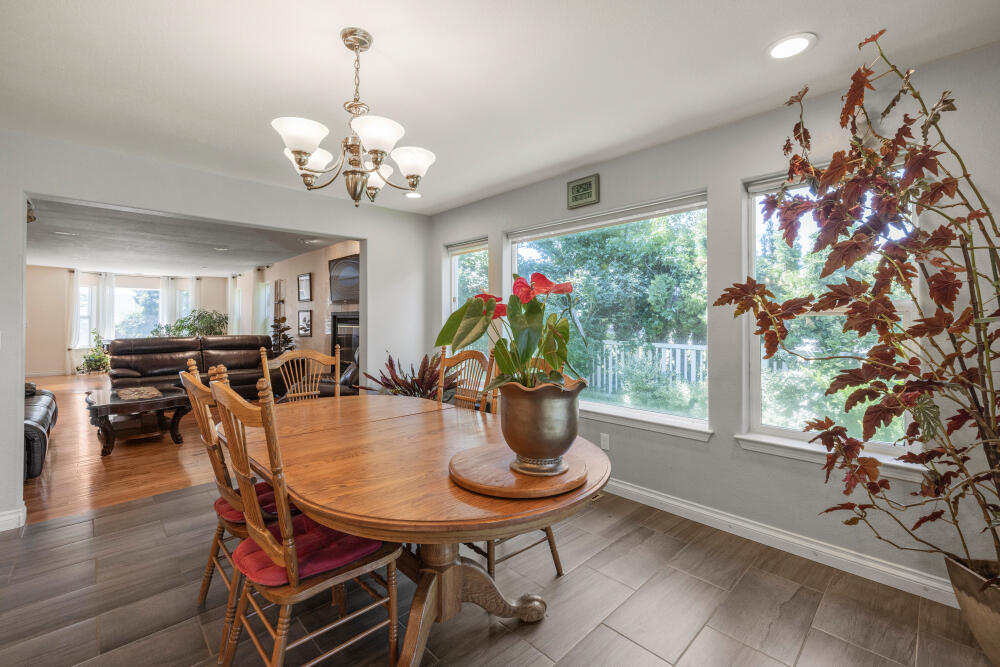 1781 Quail Ridge Drive Klamath Falls, OR 97601 - Photo 21 of 82 21