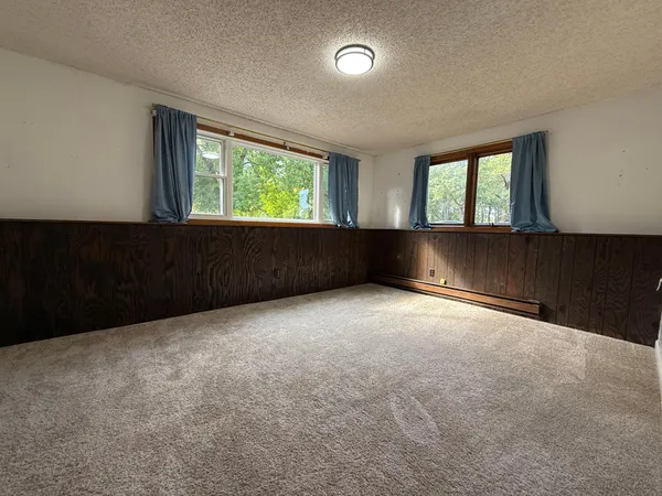 $229,900 | 902 Oakmont Drive, Thief River Falls, MN 56701