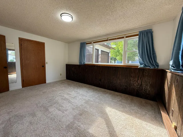 $239,900 | 902 Oakmont Drive, Thief River Falls, MN 56701