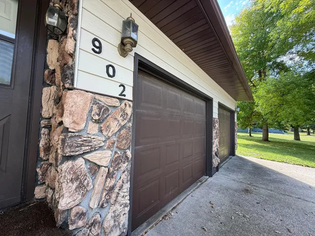 $239,900 | 902 Oakmont Drive, Thief River Falls, MN 56701