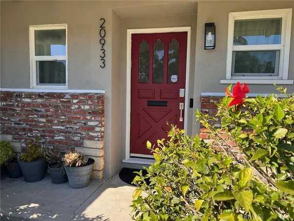 $975,000 | 20933 Hemmingway Street, Canoga Park, CA 91304