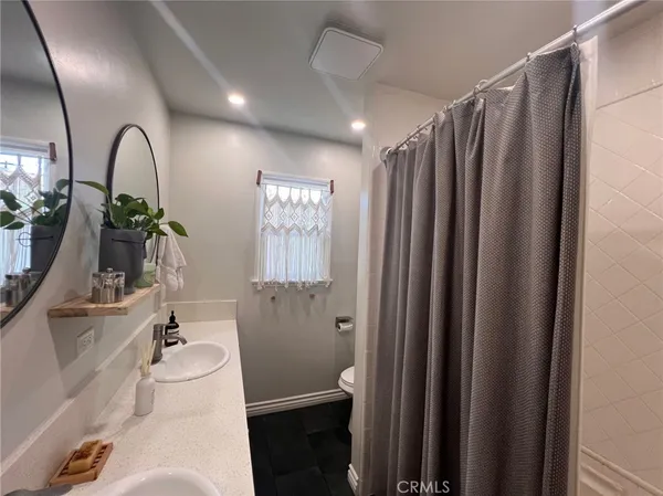 $975,000 | 20933 Hemmingway Street, Canoga Park, CA 91304