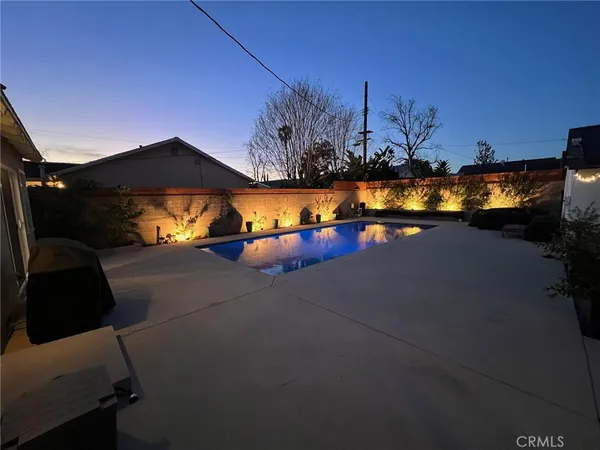 $975,000 | 20933 Hemmingway Street, Canoga Park, CA 91304