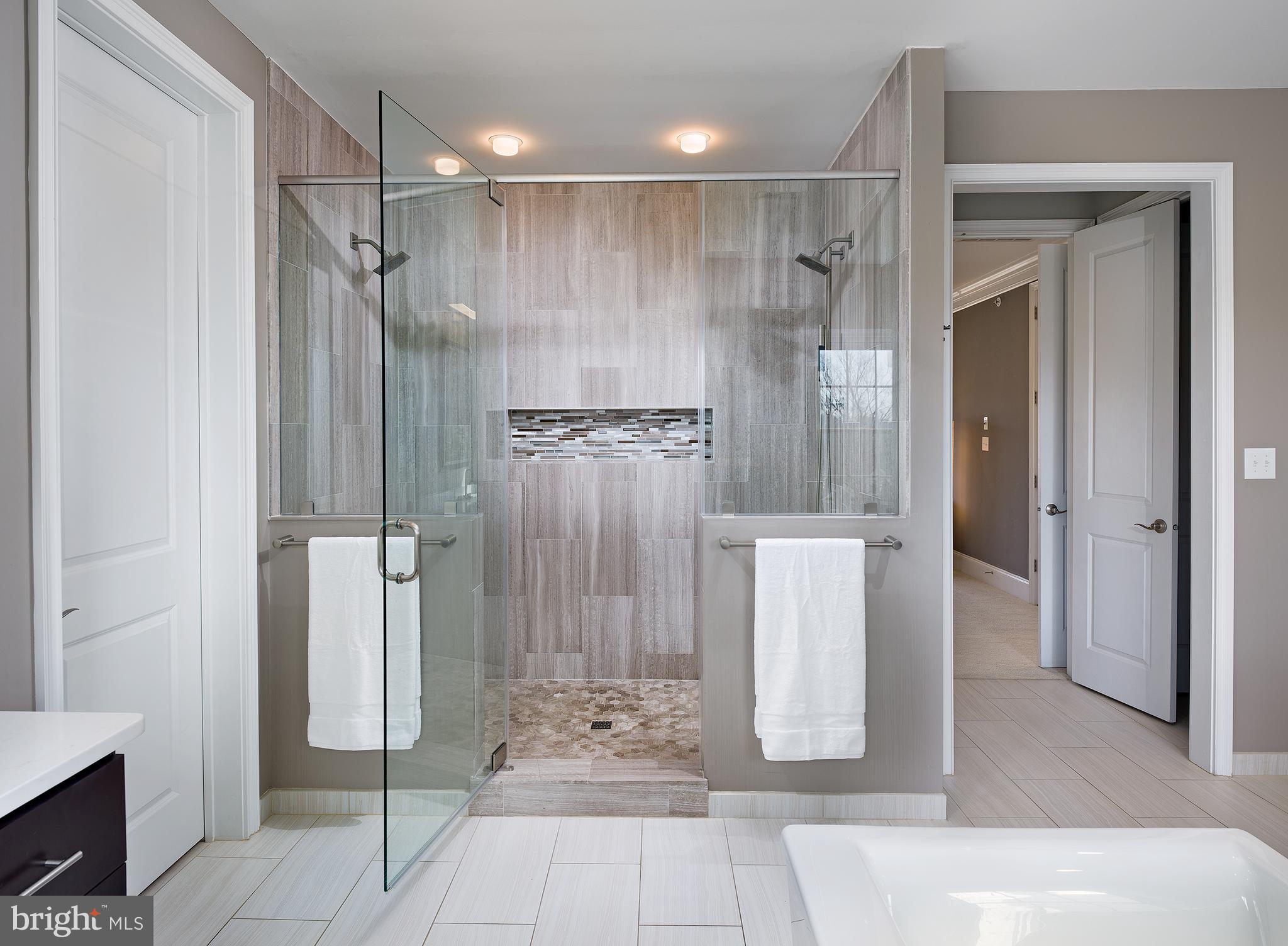 3905 Dutton Farm Road Newtown Square, PA 19073 - Photo 28 of 52 Primary Bathroom