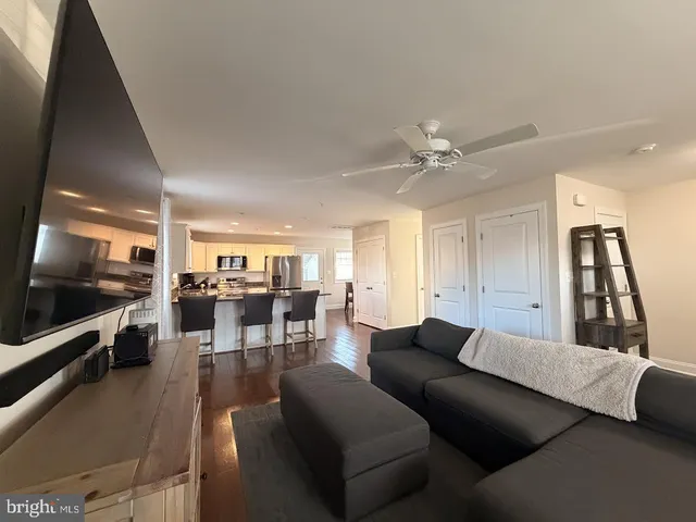 $600,000 | 1635 Fairhill Drive, Edgewater, MD 21037