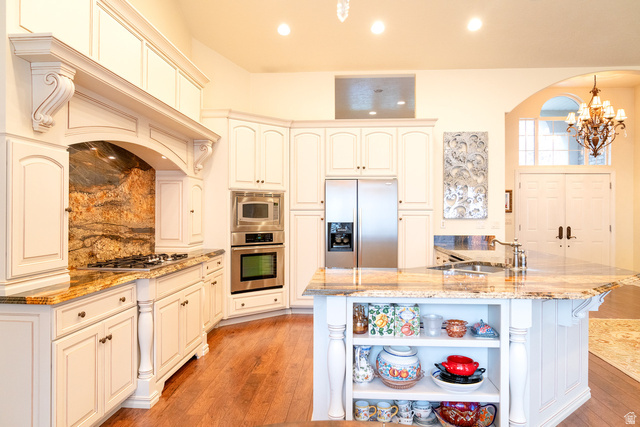 899 East 800 S Street Springville, UT 84663 - Photo 9 of 55
