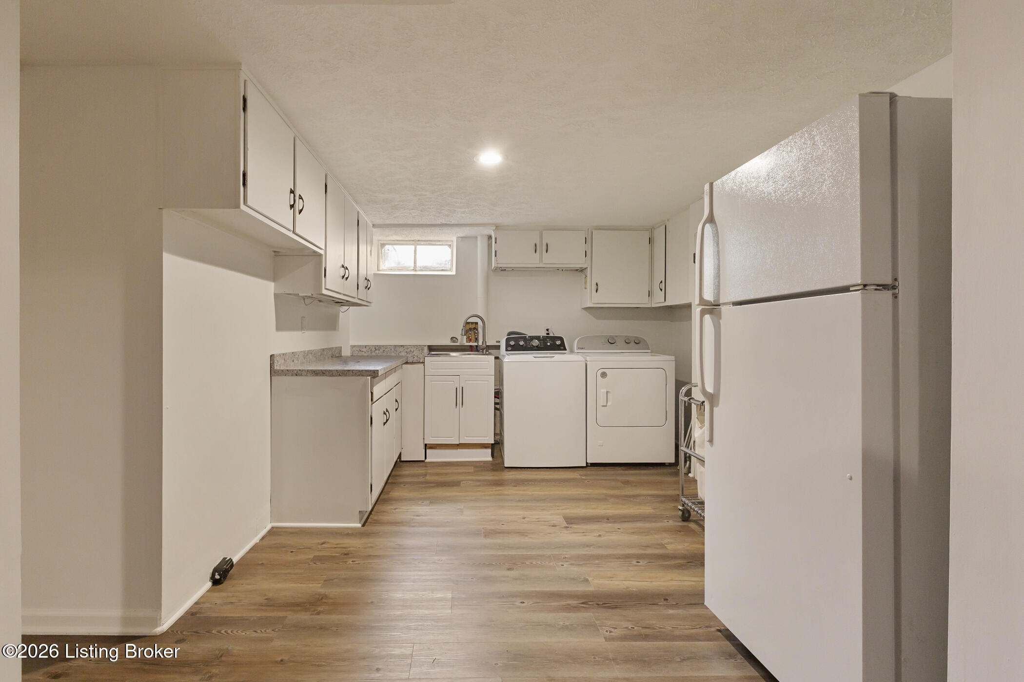 8800 Charing Cross Road Louisville, KY 40222 - Photo 24 of 54 38