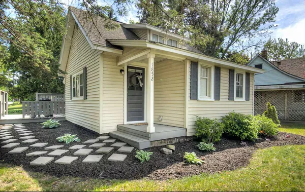 $299,900 | 1852 South Shore Drive, Holland, MI 49423