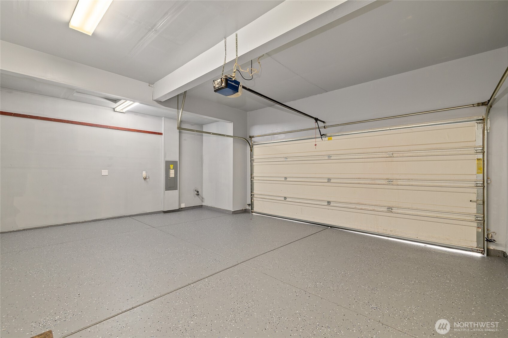 8117 175th St Court East Puyallup, WA 98375 - Photo 15 of 40 a view of an empty room