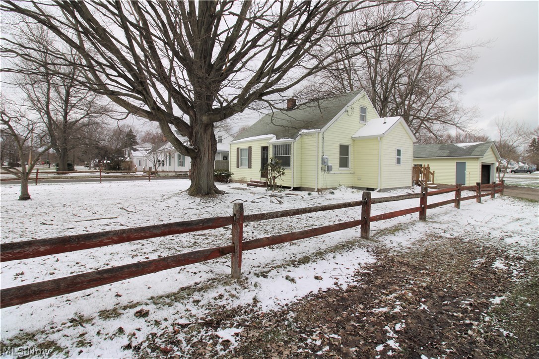287 Hale Road Painesville, OH 44077 - Photo 2 of 15 Gallery Image 2