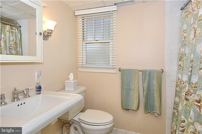 32038 Surf Road Bethany Beach, DE 19930 - Photo 12 of 18 Gallery Image 12