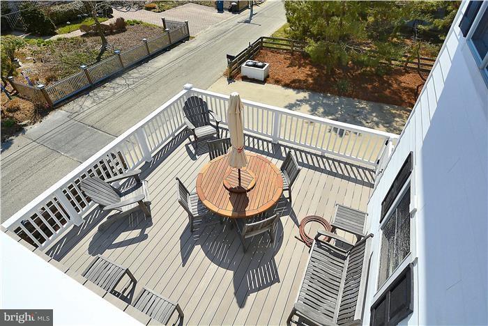 32038 Surf Road Bethany Beach, DE 19930 - Photo 17 of 18 Gallery Image 17