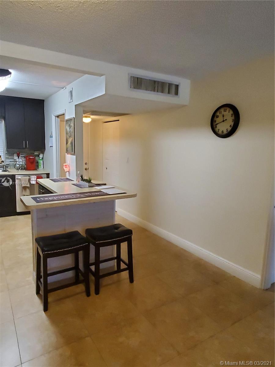 Pine Island Ridge Davie, FL 33324 - Photo 11 of 37