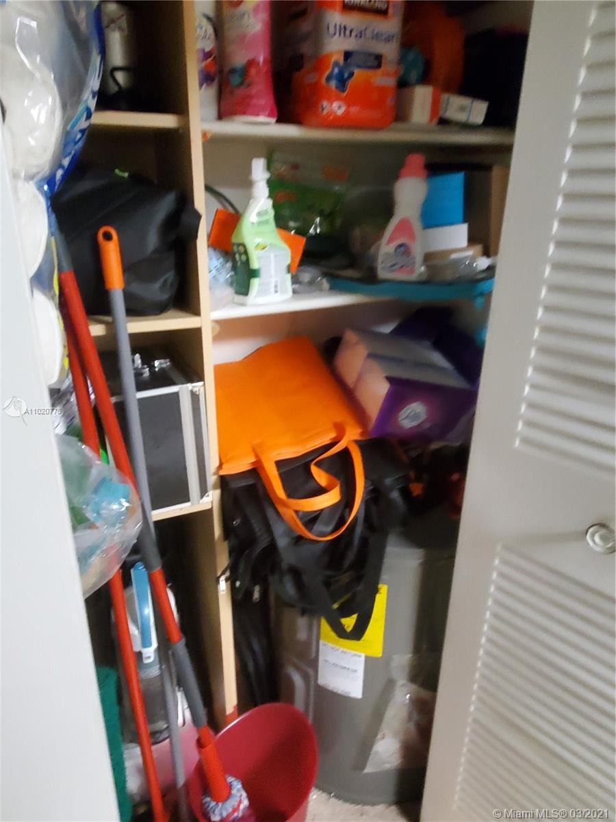 Pine Island Ridge Davie, FL 33324 - Photo 12 of 37