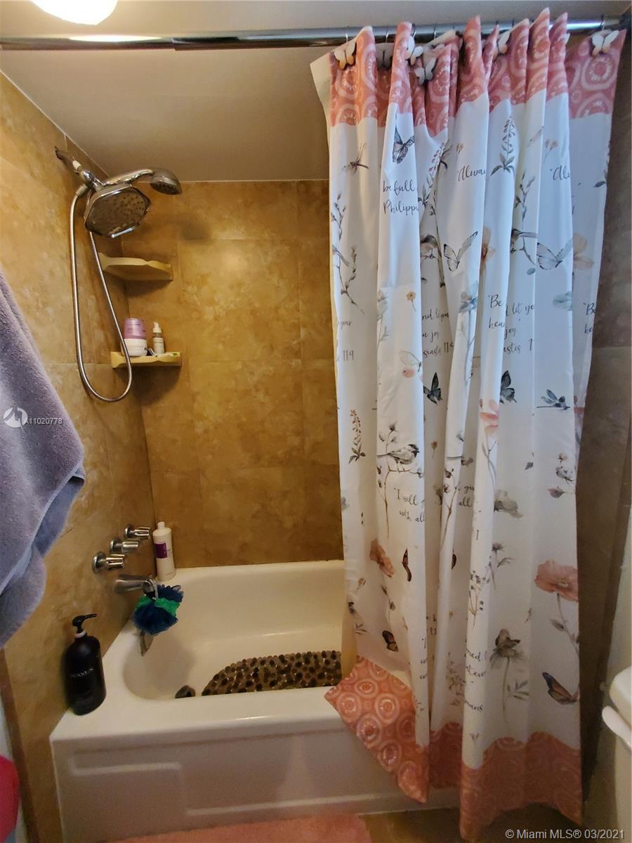 Pine Island Ridge Davie, FL 33324 - Photo 20 of 37