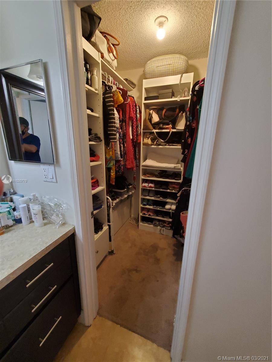 Pine Island Ridge Davie, FL 33324 - Photo 21 of 37