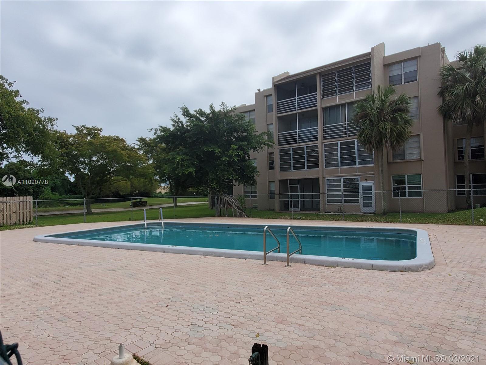 Pine Island Ridge Davie, FL 33324 - Photo 29 of 37