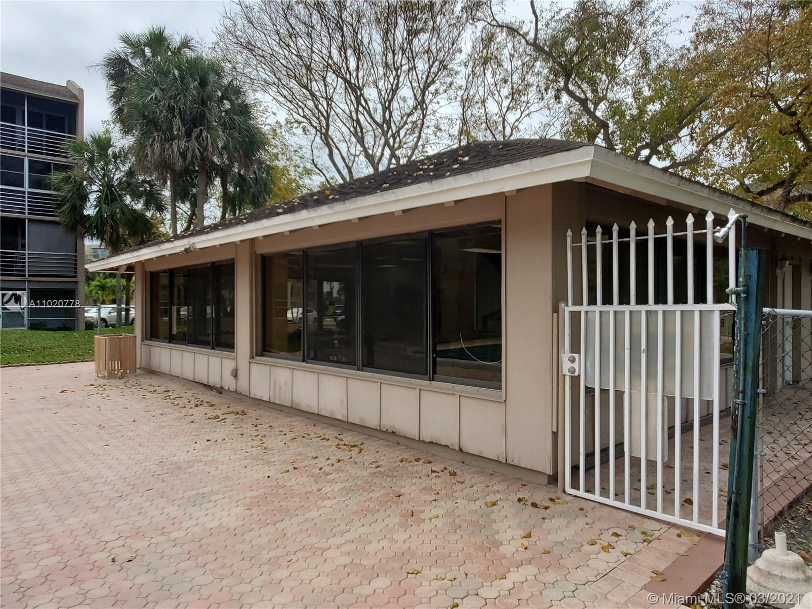 Pine Island Ridge Davie, FL 33324 - Photo 35 of 37