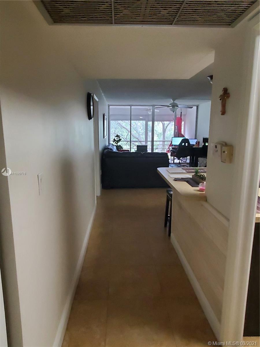 Pine Island Ridge Davie, FL 33324 - Photo 5 of 37