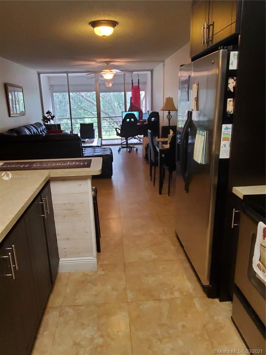 Pine Island Ridge Davie, FL 33324 - Photo 7 of 37