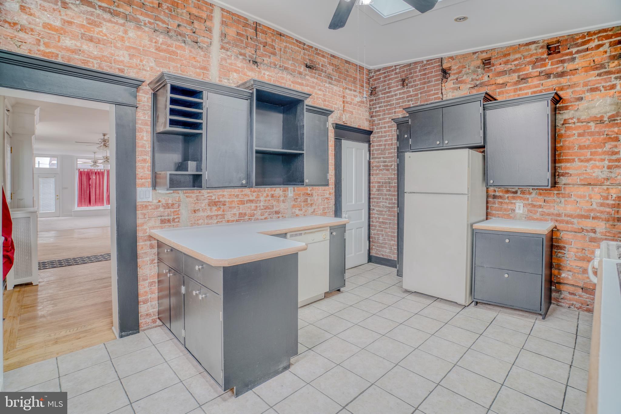 4501 Edgemont Street Philadelphia, PA 19137 - Photo 15 of 40