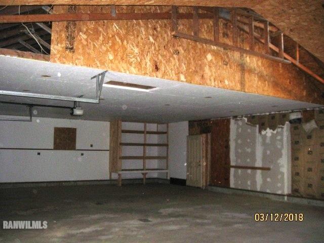 16747 West White Oak Road Forreston, IL 61030 - Photo 16 of 24 a view of a garage