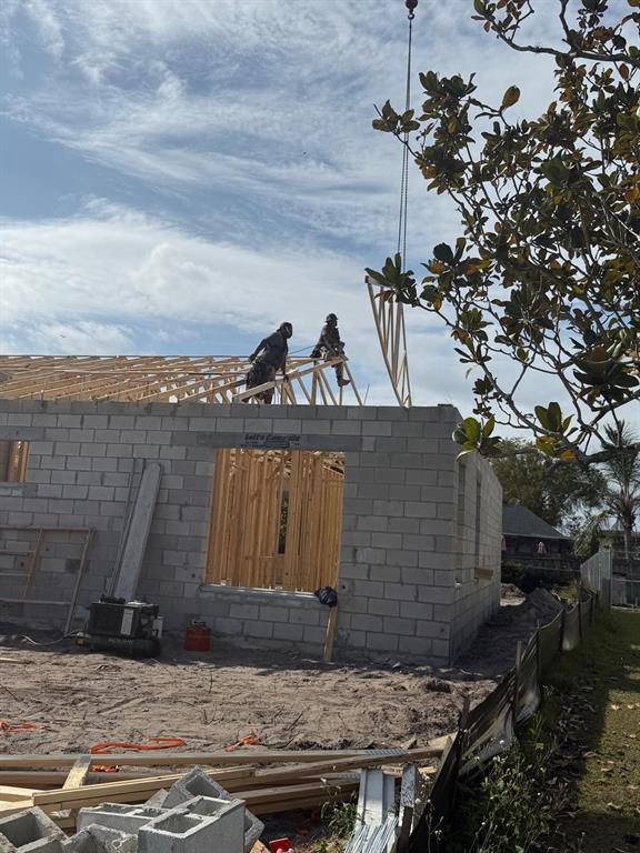 292 Gardenia Road Kissimmee, FL 34743 - Photo 2 of 23 a view of outside patio