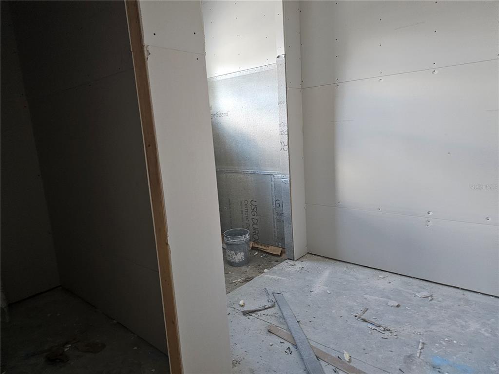 292 Gardenia Road Kissimmee, FL 34743 - Photo 4 of 23 a view of entryway