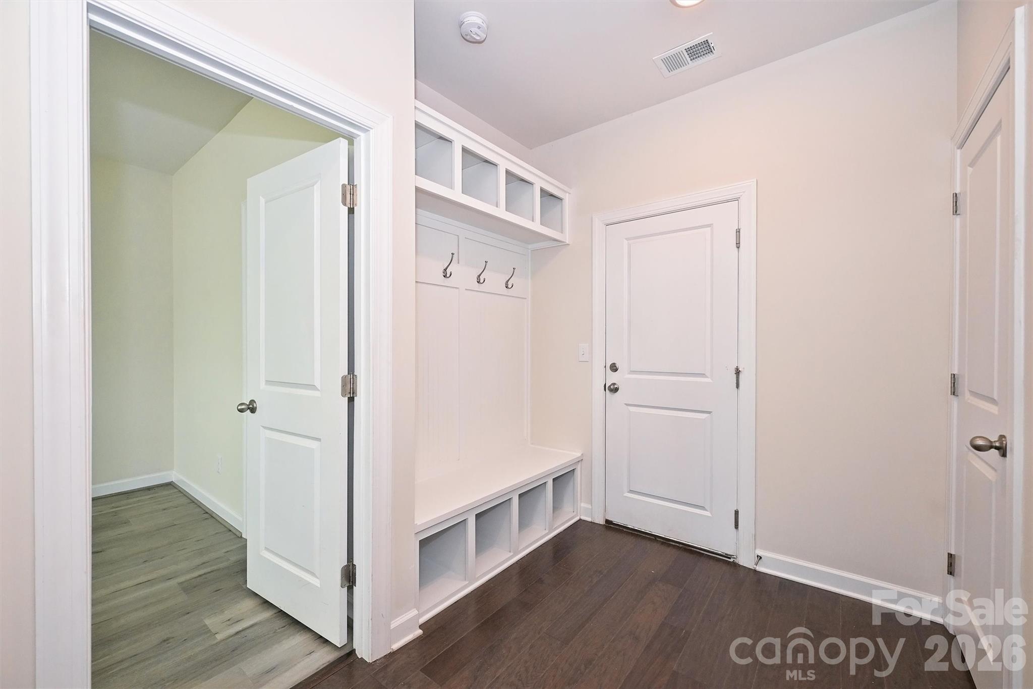 2410 Arbor Loop Drive Charlotte, NC 28217 - Photo 3 of 31