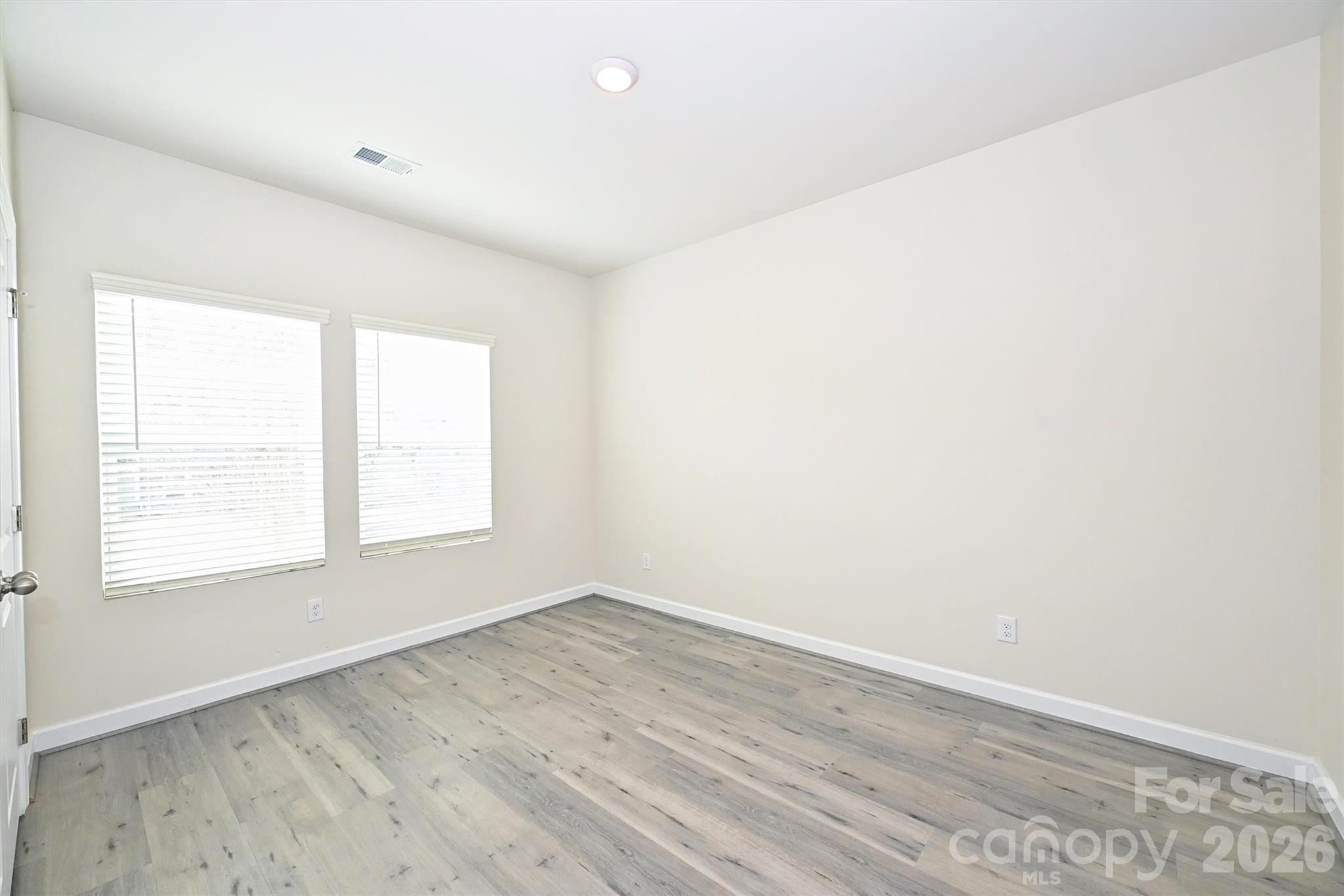 2410 Arbor Loop Drive Charlotte, NC 28217 - Photo 4 of 31