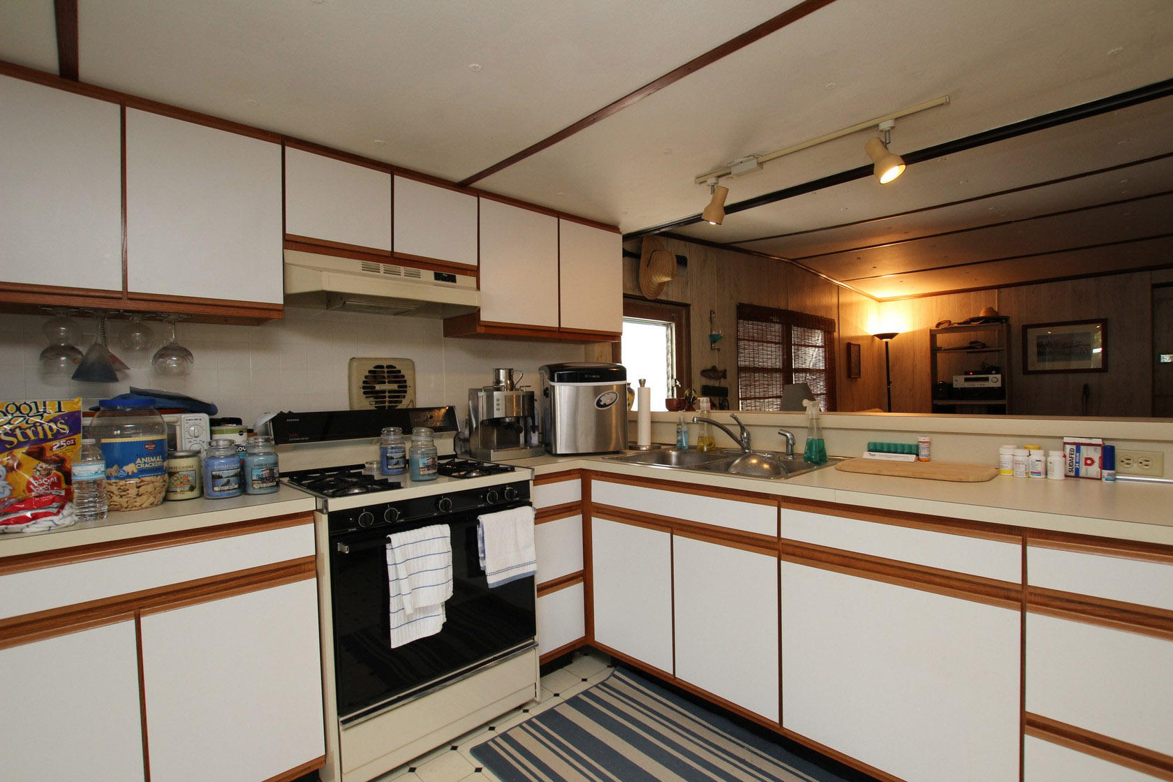 313 Vaca Road Key Largo, FL 33037 - Photo 11 of 21 virtual-tour-198226-mls-high-res-image-8