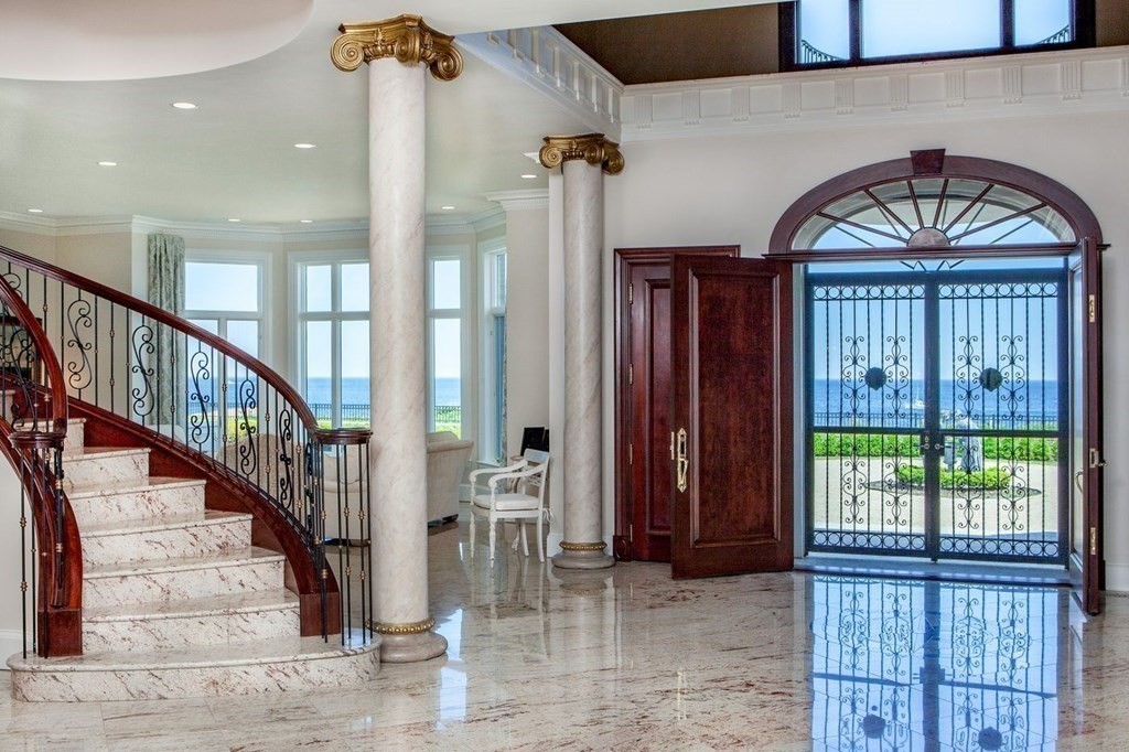 129 Atlantic Road Gloucester, MA 01930 - Photo 12 of 36