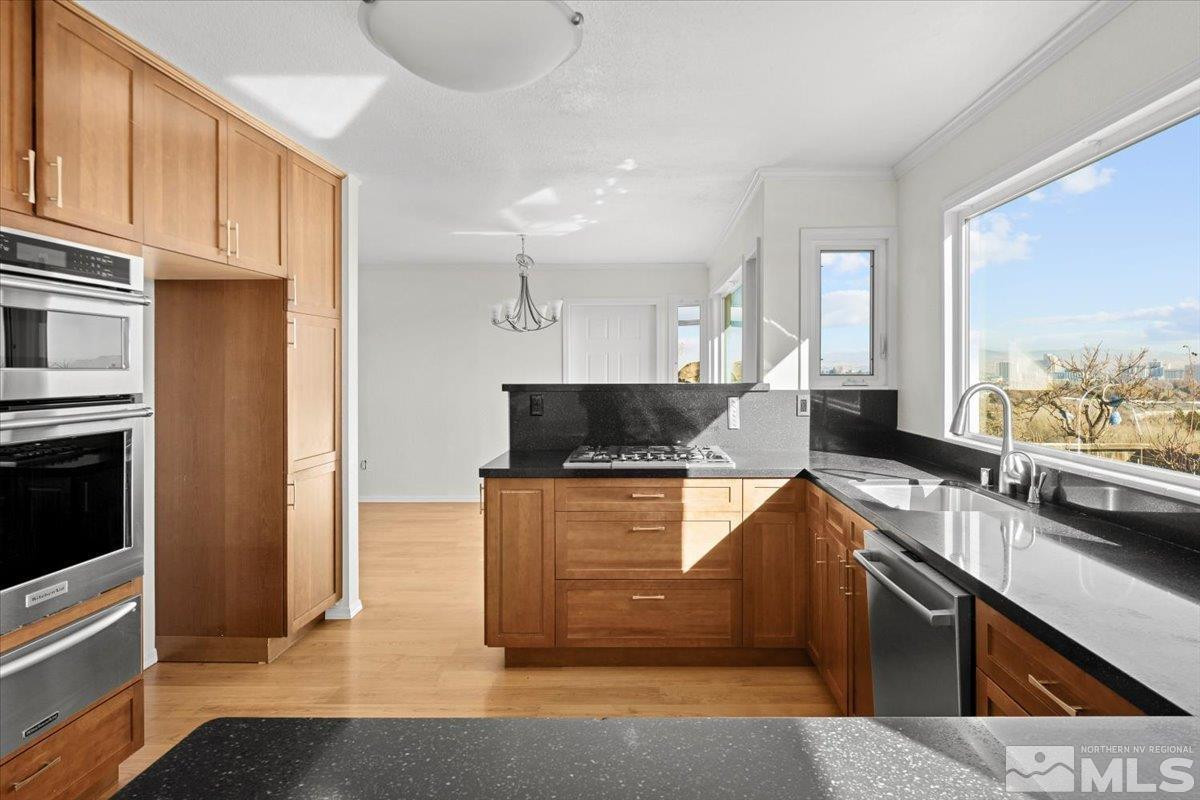 908 Edgecliff Drive Reno, NV 89523 - Photo 18 of 40 Photo 18