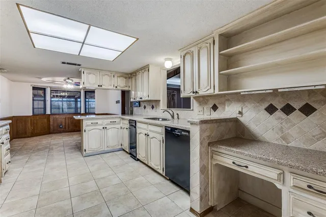 $3,200 | 20967 Farm To Market 121, Gunter, TX 75058