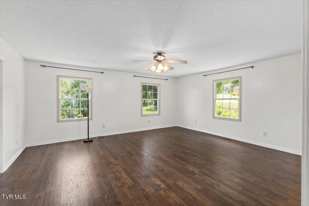 292 Leesburg Road Telford, TN 37690 - Photo 15 of 39 17-128A1972