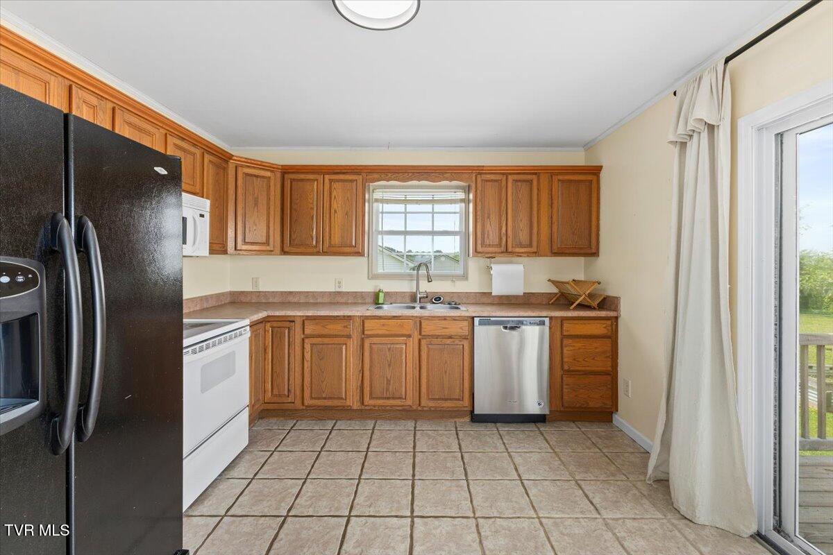 292 Leesburg Road Telford, TN 37690 - Photo 9 of 39 10-128A1945