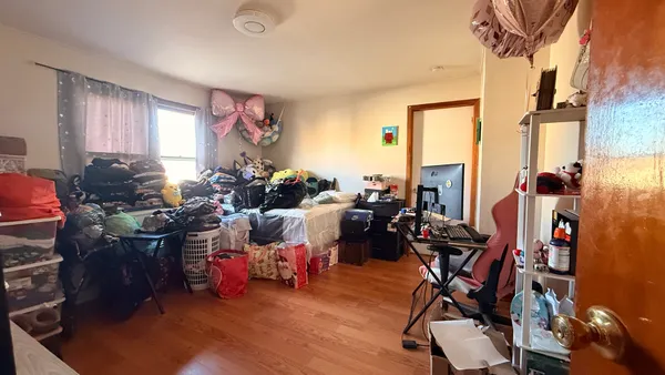 $249,000 | 1811 Ogden Avenue, Lisle, IL 60532