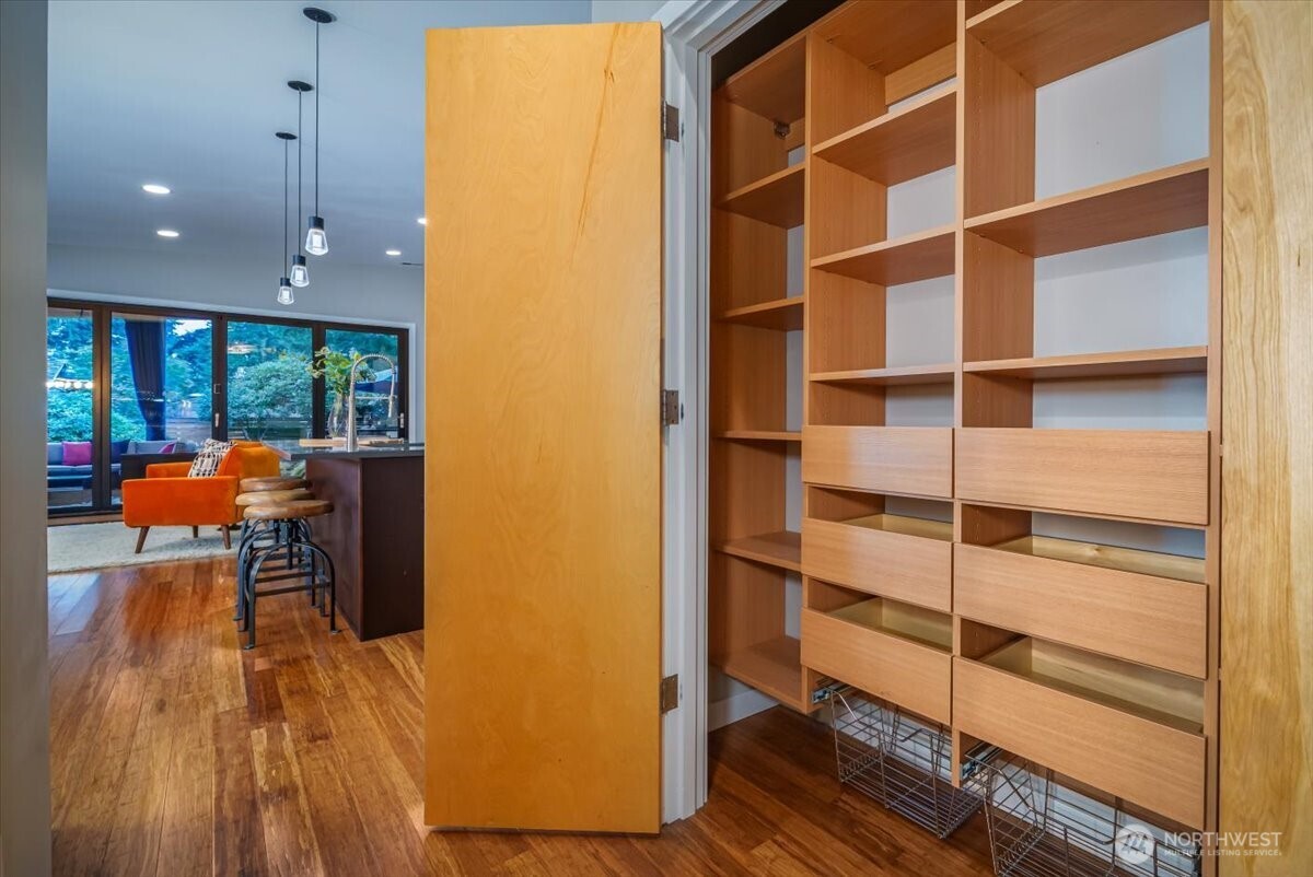 13017 3rd Avenue Northwest Seattle, WA 98177 - Photo 12 of 28