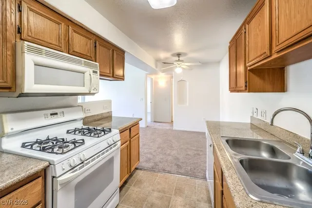 $1,150 | 3318 North Decatur Boulevard, Unit 2086, Las Vegas, NV 89130
