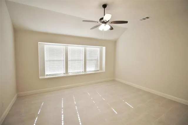 $2,700 | 1532 Reagan Avenue, Waxahachie, TX 75165