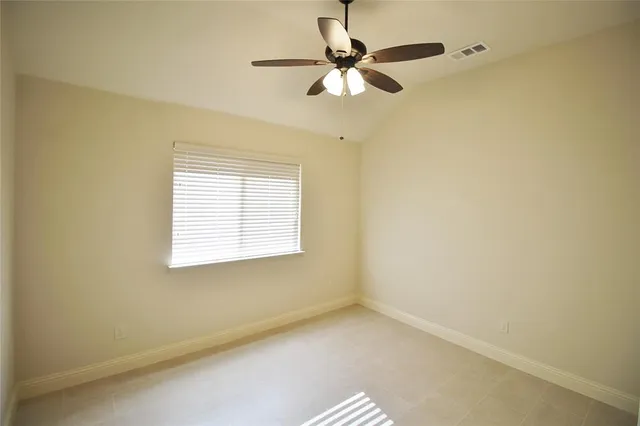 $2,700 | 1532 Reagan Avenue, Waxahachie, TX 75165