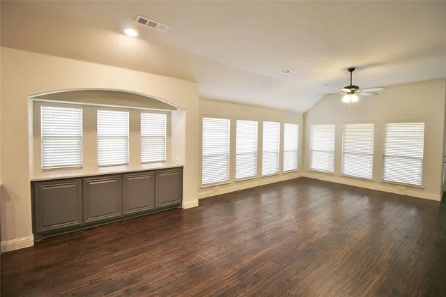 $2,700 | 1532 Reagan Avenue, Waxahachie, TX 75165