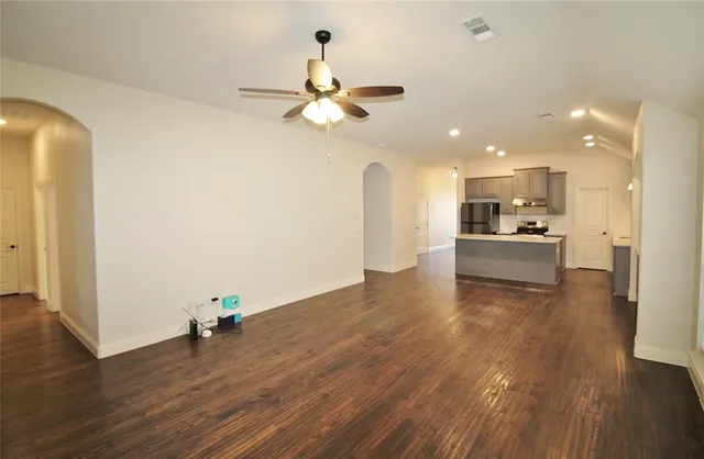 $2,700 | 1532 Reagan Avenue, Waxahachie, TX 75165