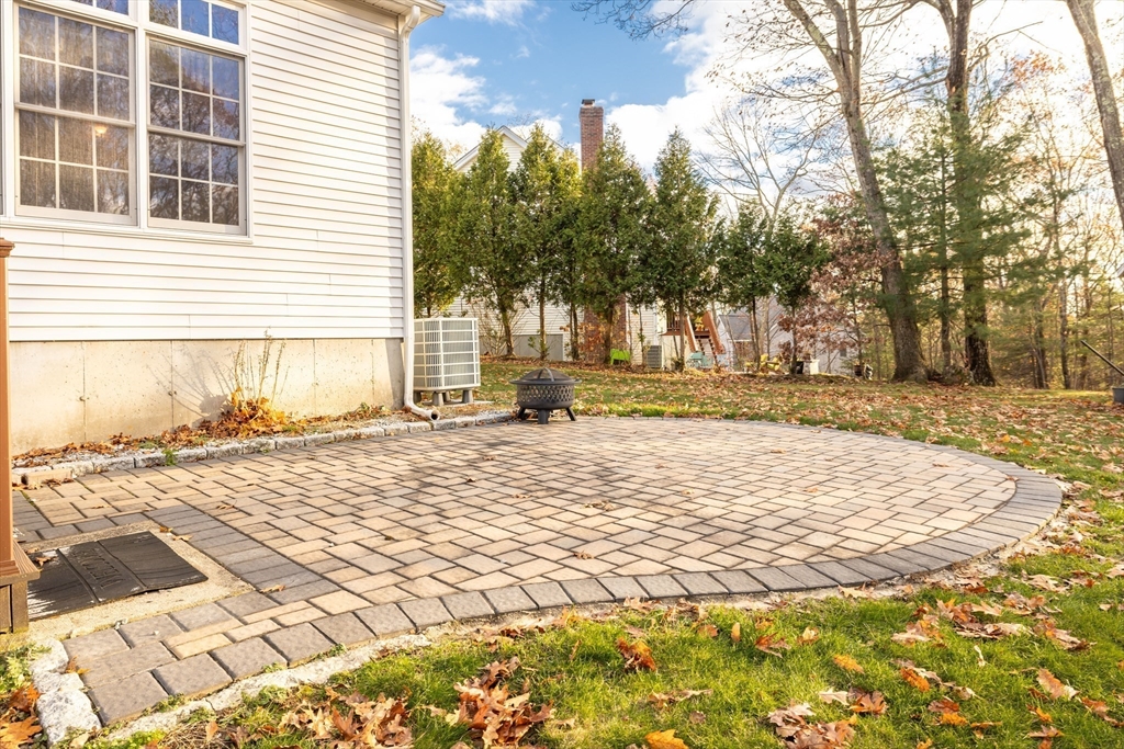162 Ewald Avenue Marlborough, MA 01752 - Photo 27 of 30 a view of a backyard of the house