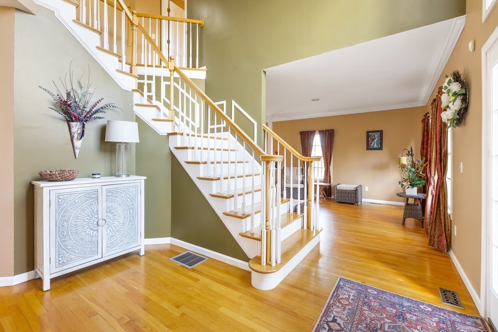 162 Ewald Avenue Marlborough, MA 01752 - Photo 3 of 30 a view of an entryway